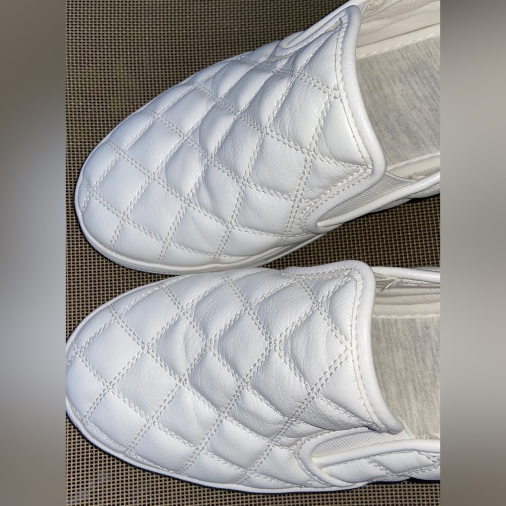 🥳HostPick🎉Soda Gently Used Women Sz-8 Quilted Diamond Stitched Bright White🤍 - Picture 10 of 16